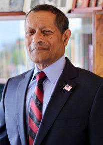 Dr. Christopher Gopal