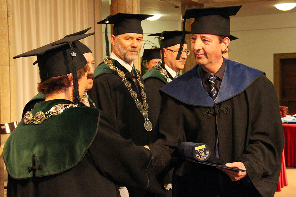 Pistikopoulos awarded honorary doctorate from the University of Pannonia in Veszprém, Hungary at a ceremony on June 19, 2015.