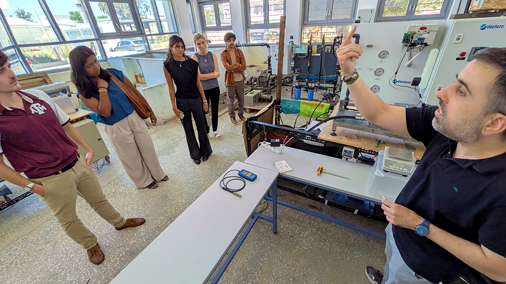 The Summer School students were able to learn about desalination processes at the Agricultural University of Athens laboratories.